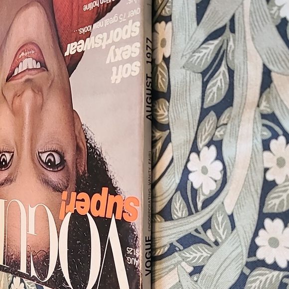 Vintage Vogue Magazine August 1977 - Picture 3 of 3